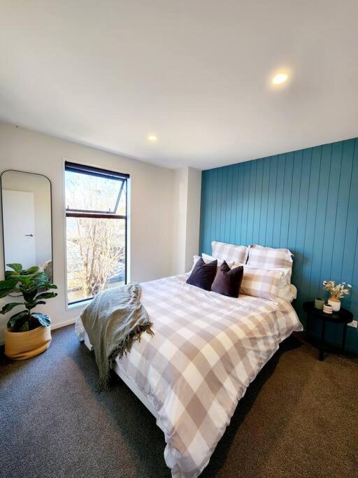 Central Home With Internal Garage - Close To Cbd! Christchurch Esterno foto