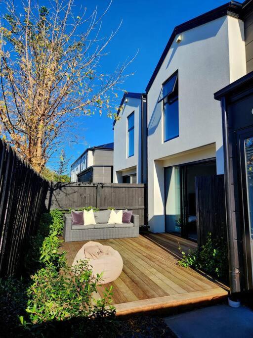 Central Home With Internal Garage - Close To Cbd! Christchurch Esterno foto